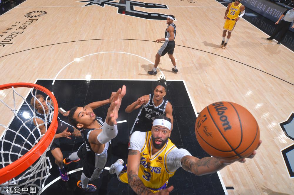 他在禁区内 他在禁区内