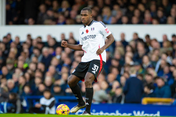 為中場球員 為中場球員