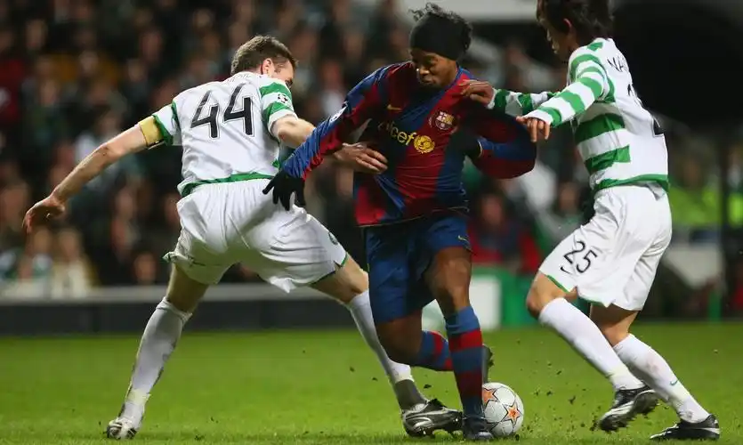 他的表现激 他的表现激