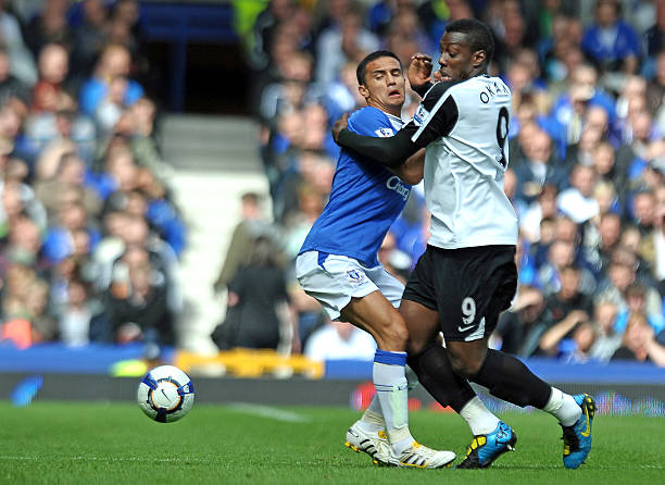 這使得他在 這使得他在